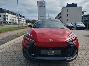 Eladó új Toyota C-HR - 1.8 Hybrid Executive e-CVT, 5 ajtó, 0 fokozatú fokozatmentes automata váltó Készletről azonnal. Akár 4.9% THM finanszírozás