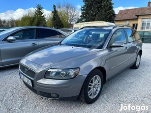 Volvo V50 1.6D Summum kitűnő állapotban