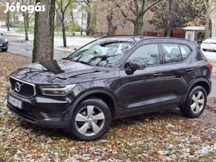 Volvo XC40 2.0 [D3] Momentum