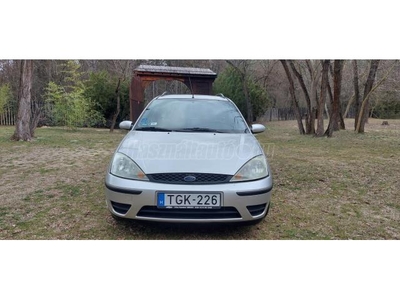 FORD FOCUS 1.4 Comfort 1.4 benzin KOMBI 247e.km