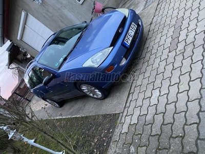 FORD FOCUS 1.8 Ambiente