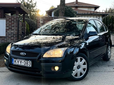 FORD FOCUS 1.8 TDCi Titanium