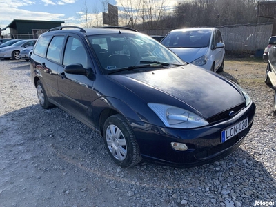 Ford Focus 1.4 Ambiente vonóhorog.1év műszaki.j...