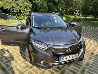 HONDA HR-V 1.5 i-VTEC Executive CVT ISMERT MAGÁNSZEMÉLYTŐL - EGYEDI EXTRÁKKAL + ANDROID-APPLE CARPLAY - ÚJSZERŰ - FR