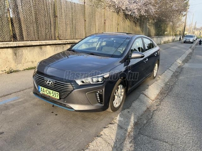 HYUNDAI IONIQ plug-in 1.6 GDi Premium DCT FULL EXTRÁS.ZÖLDRENDSZÁM.NAPFÉNYTETŐ.LED.SZERVÍZKÖNYV