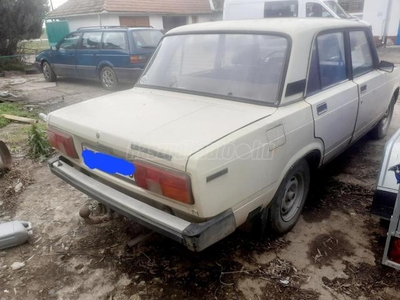 LADA 2105