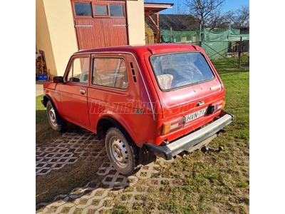 LADA NIVA 2121