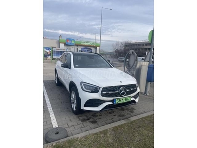 MERCEDES-BENZ GLC 300 e 4Matic 9G-TRONIC Plug-in hybrid