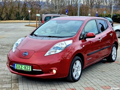 Nissan Leaf (Automata) Tekna Solar-Ülésekéskorm...