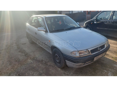 OPEL ASTRA F Caravan 1.6 16V Classic Family