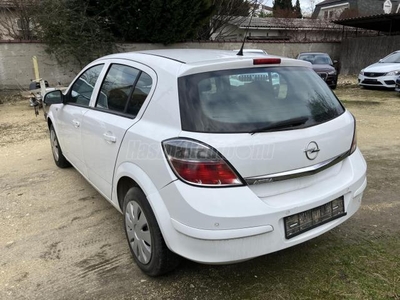 OPEL ASTRA H 1.6 Classic III Okmányok nélkül. Fix ár