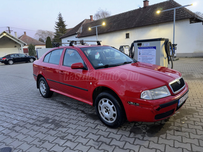 SKODA OCTAVIA 1.6 Tour