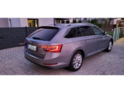 SKODA SUPERB Combi 2.0 TDi Style DSG