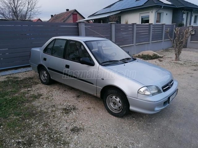 SUZUKI SWIFT Sedan 1.3 16V GC