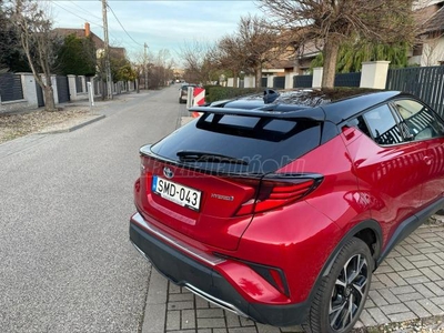 TOYOTA C-HR 2.0 Hybrid Executive e-CVT