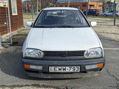 VOLKSWAGEN GOLF III 1.4 CL