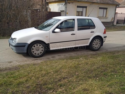 VOLKSWAGEN GOLF IV 1.4 Euro 25 év