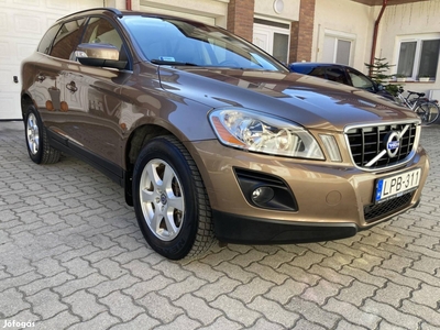 Volvo XC60 2.4 D Momentum Geartronic D5-ös. 163...