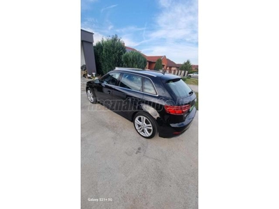 AUDI A3 Sportback 1.4 TFSI Attraction S-tronic e-tron