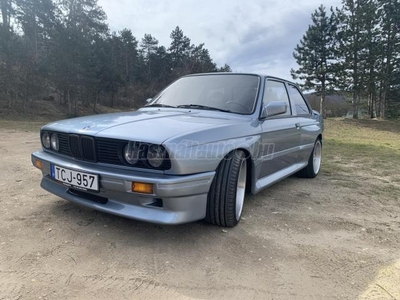 BMW 325i E30