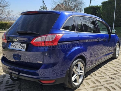 FORD C-MAX Grand1.5 EcoBoost Titanium X [7 személy]