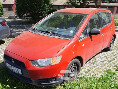 MITSUBISHI Colt