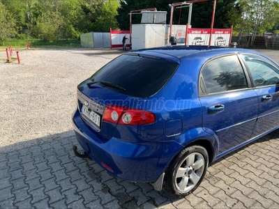 CHEVROLET LACETTI 1.4 16V Elite AC