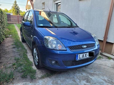 FORD FIESTA 1.25 Color