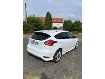 FORD FOCUS 1.0 GTDi EcoBoost Technology St-line