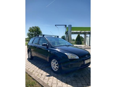 FORD FOCUS 1.4 Trend