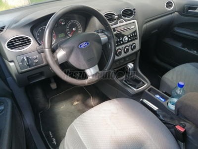 FORD FOCUS 1.6 Sport