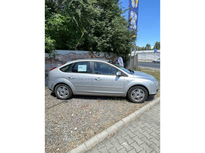 FORD FOCUS 1.6 TDCi Ghia DPF