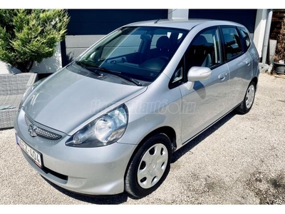 HONDA JAZZ 1.4 LS My. 2005 DIGITÁLIS KLÍMA. BŐR KORMÁNYKERÉK. ÉRDEMES MEGTEKINTENI!