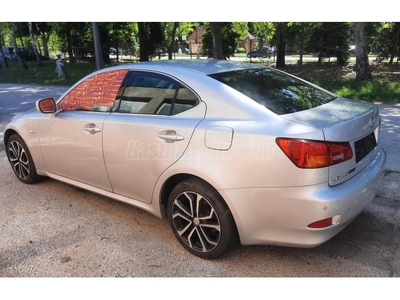 LEXUS IS 220d