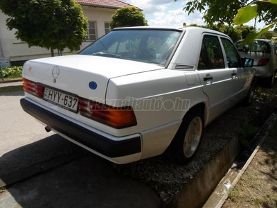 MERCEDES-BENZ 190 D