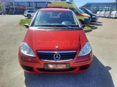 MERCEDES-BENZ A 150 Classic Autotronic Szervizkönyv