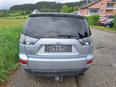 MITSUBISHI OUTLANDER 2.0 DI-D Invite 4WD-HÉT SZEM