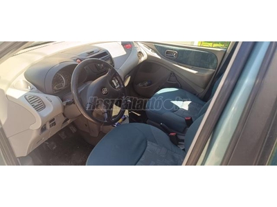 NISSAN ALMERA TINO 1.8 Comfort P3