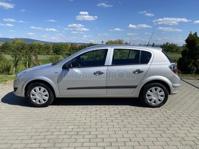 OPEL ASTRA H 1.4 Essentia Első tulajdonostól