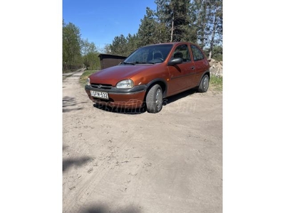 OPEL CORSA B 1.4 16V Swing