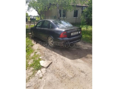 OPEL VECTRA B 1.8 16V CDX