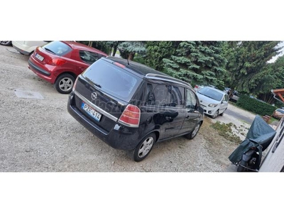 OPEL ZAFIRA B 1.6 Cosmo