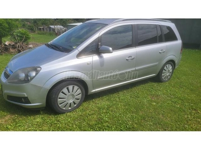 OPEL ZAFIRA B 1.9 CDTI Cosmo