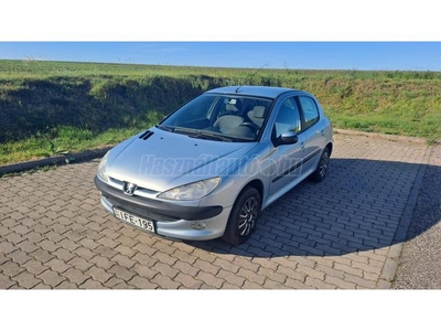 PEUGEOT 206 1.4 Presence 87900km!