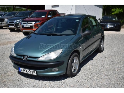 PEUGEOT 206 1.4 Presence Magyarországi