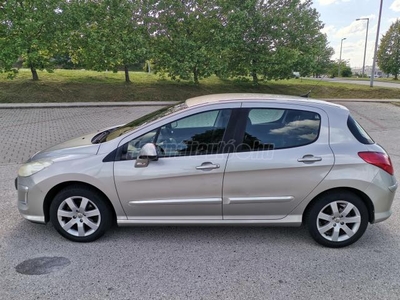 PEUGEOT 308 1.4 VTi Premium