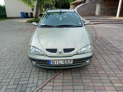 RENAULT MEGANE 1.4 Chic Klima