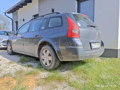 RENAULT MEGANE 1.6 16V Dynamique Komfort