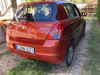 SUZUKI SWIFT 1.3 GLX CD AC