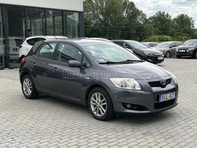 TOYOTA AURIS 1.6 Luna 2009